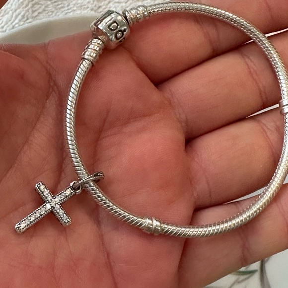 Authentic Pandora Sterling Silver Sparkling Cross Pendant Charm - Picture 5 of 6